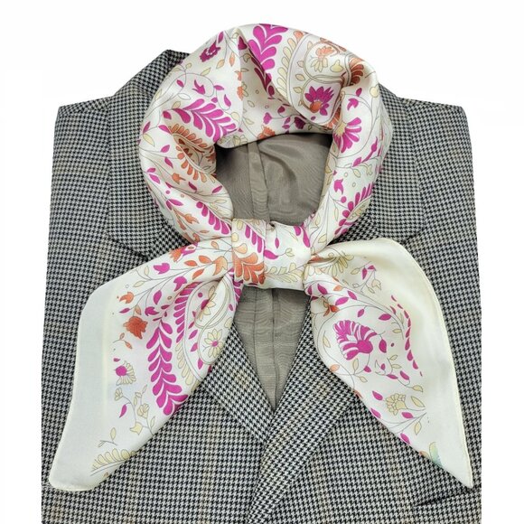 ✨Elegant Bandana Square Scarf Silky Satin Beige Wrap Stylish Floral Paisley New✨ - Picture 1 of 4